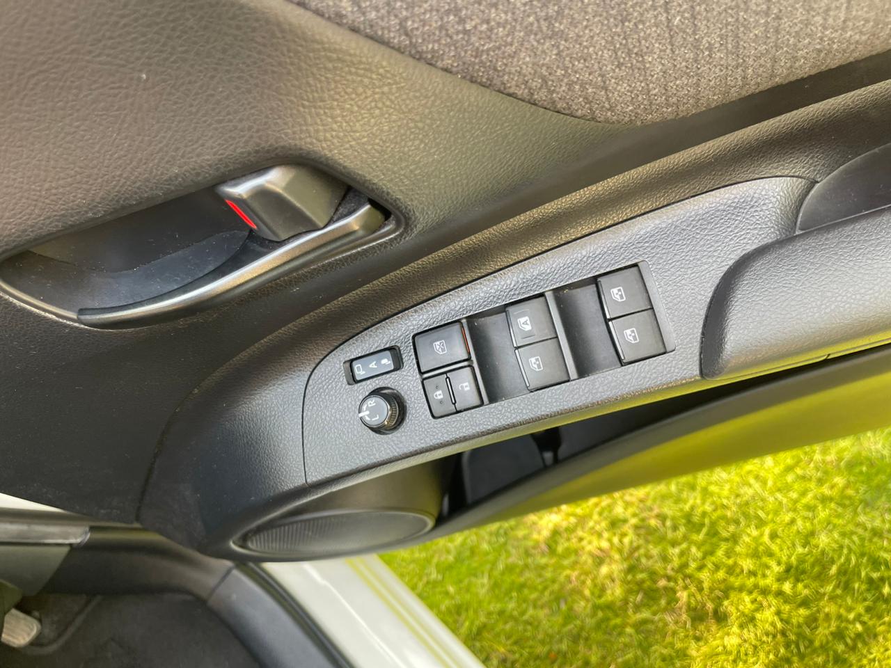 Toyota Sienta X 1.5 2019