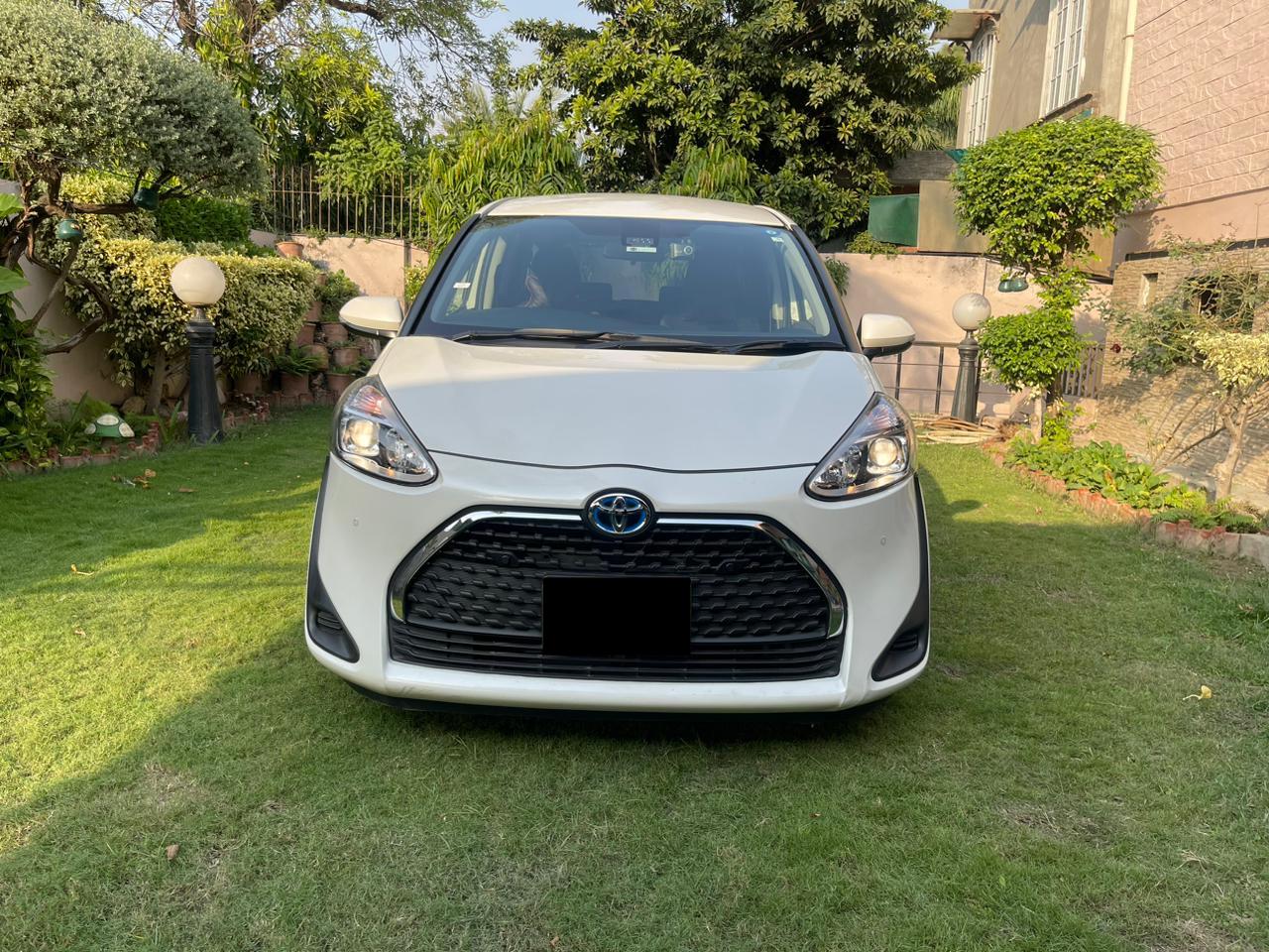 Toyota Sienta X 1.5 2019