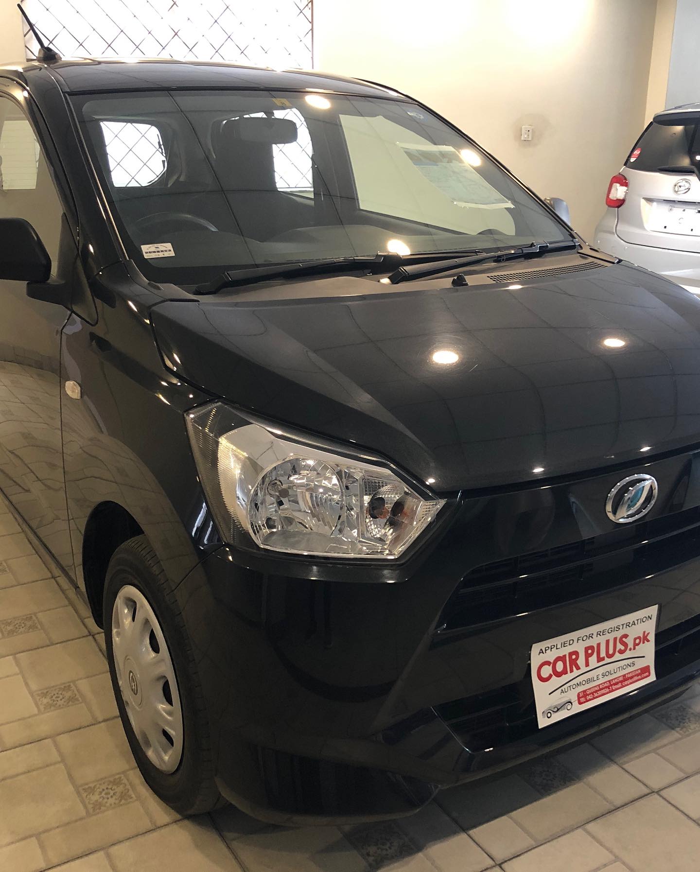 Daihatsu Mira ES 2020