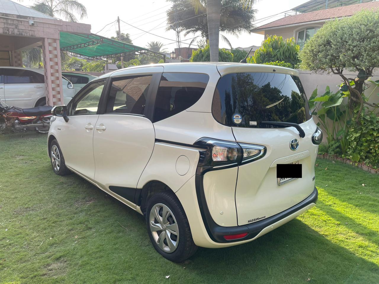 Toyota Sienta X 1.5 2019