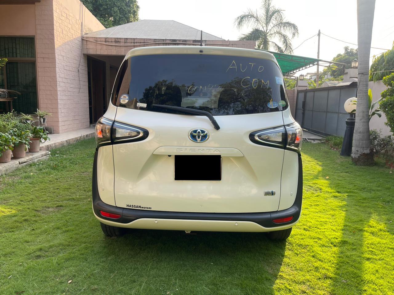 Toyota Sienta X 1.5 2019